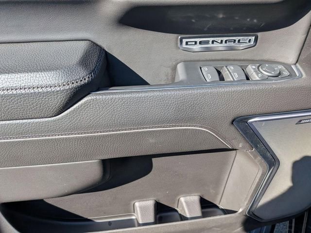 Used 2023 GMC Sierra 1500 Denali w/ Technology Package AWD/4WD image 14
