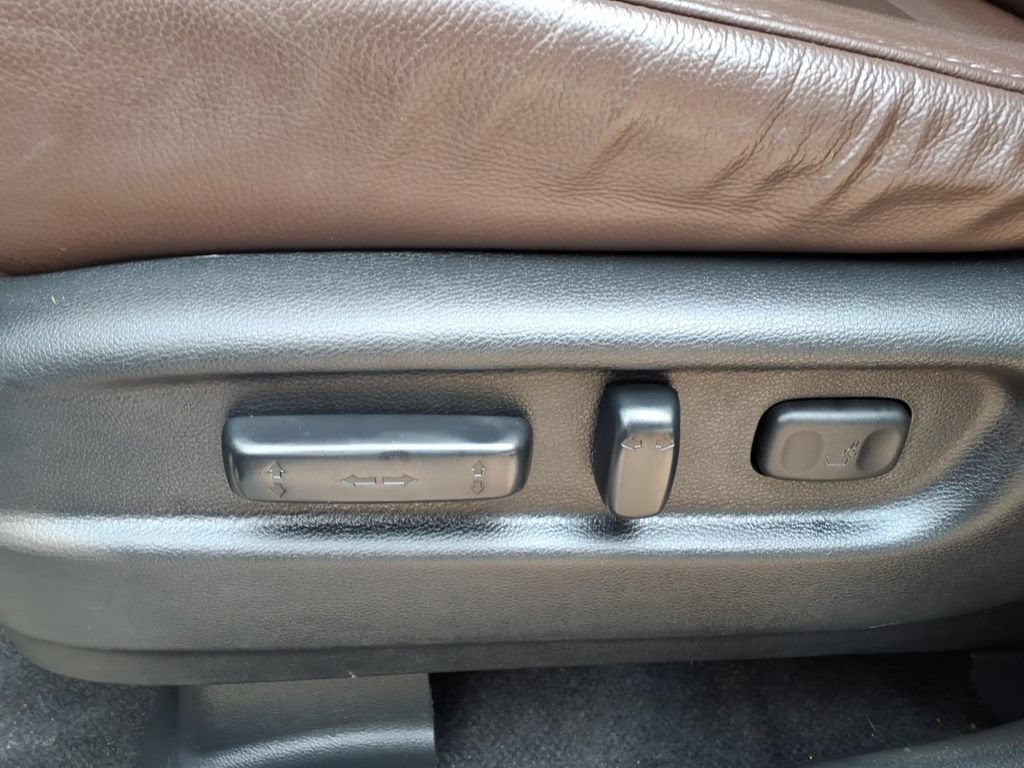 Used 2024 Honda Passport EX-L image 16