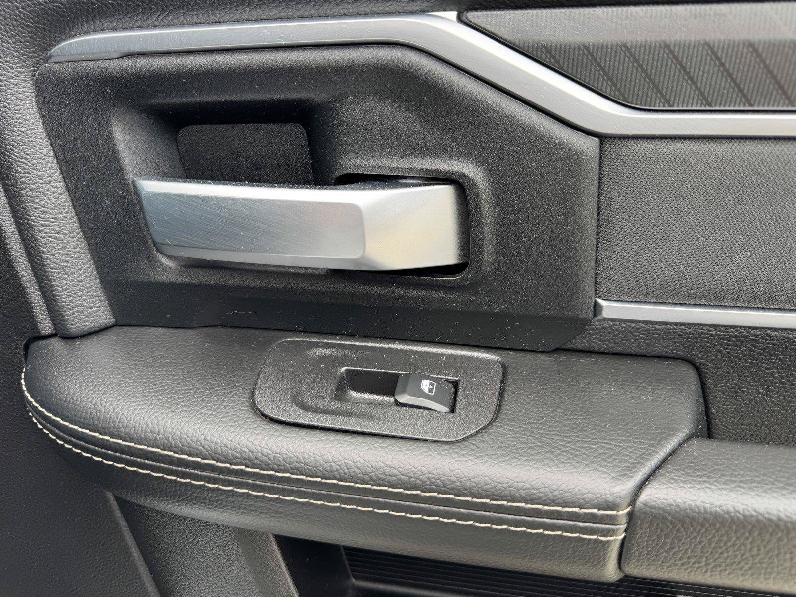 Certified 2026 RAM 2500 Big Horn AWD/4WD image 11