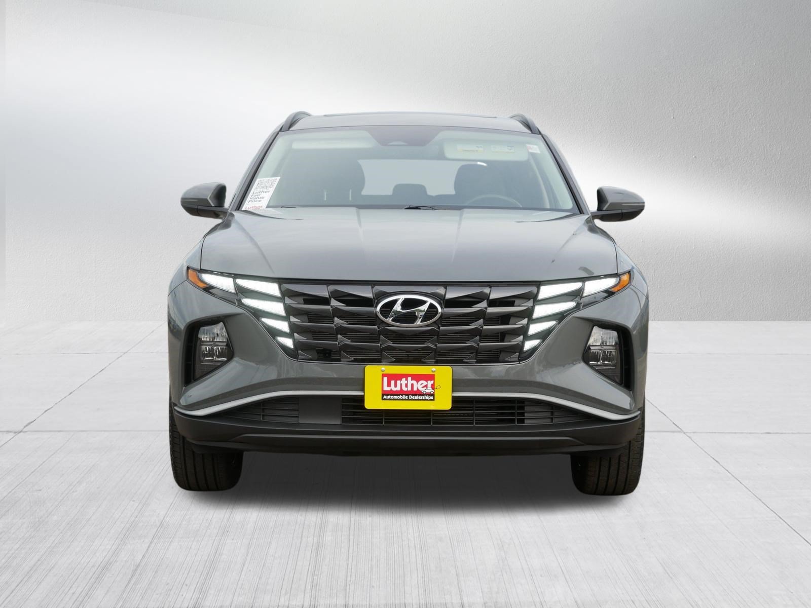 Used 2024 Hyundai Tucson SEL w/ Convenience Package AWD/4WD image 2