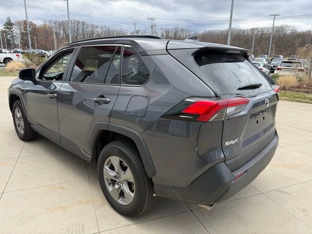 Used 2025 Toyota RAV4 XLE AWD/4WD image 5