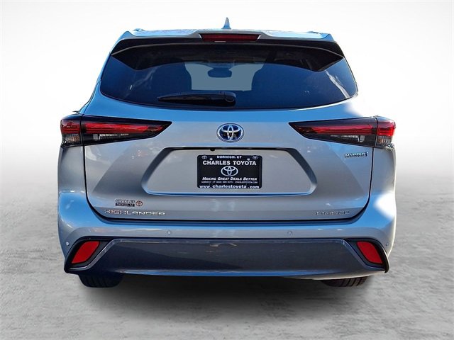 Used 2024 Toyota Highlander Limited image 5