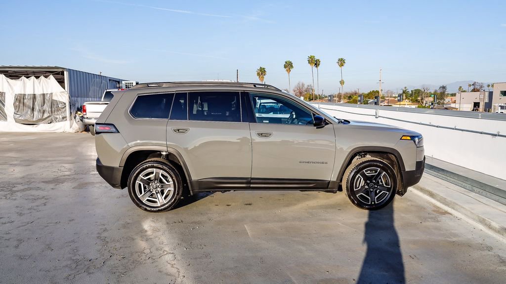 New 2026 Jeep Cherokee Laredo image 13