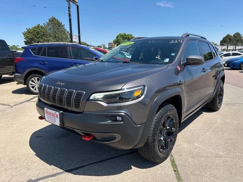 Used 2019 Jeep Cherokee Trailhawk w/ Comfort/Convenience Group image 1