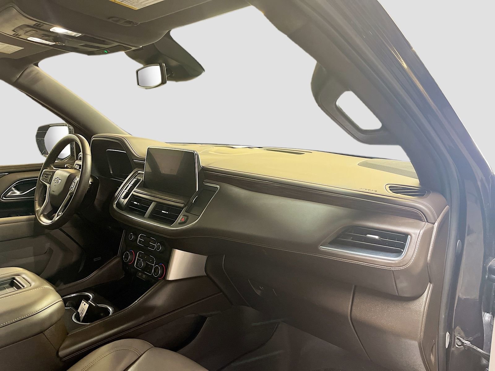 Used 2023 Chevrolet Suburban Z71 w/ Luxury Package image 32