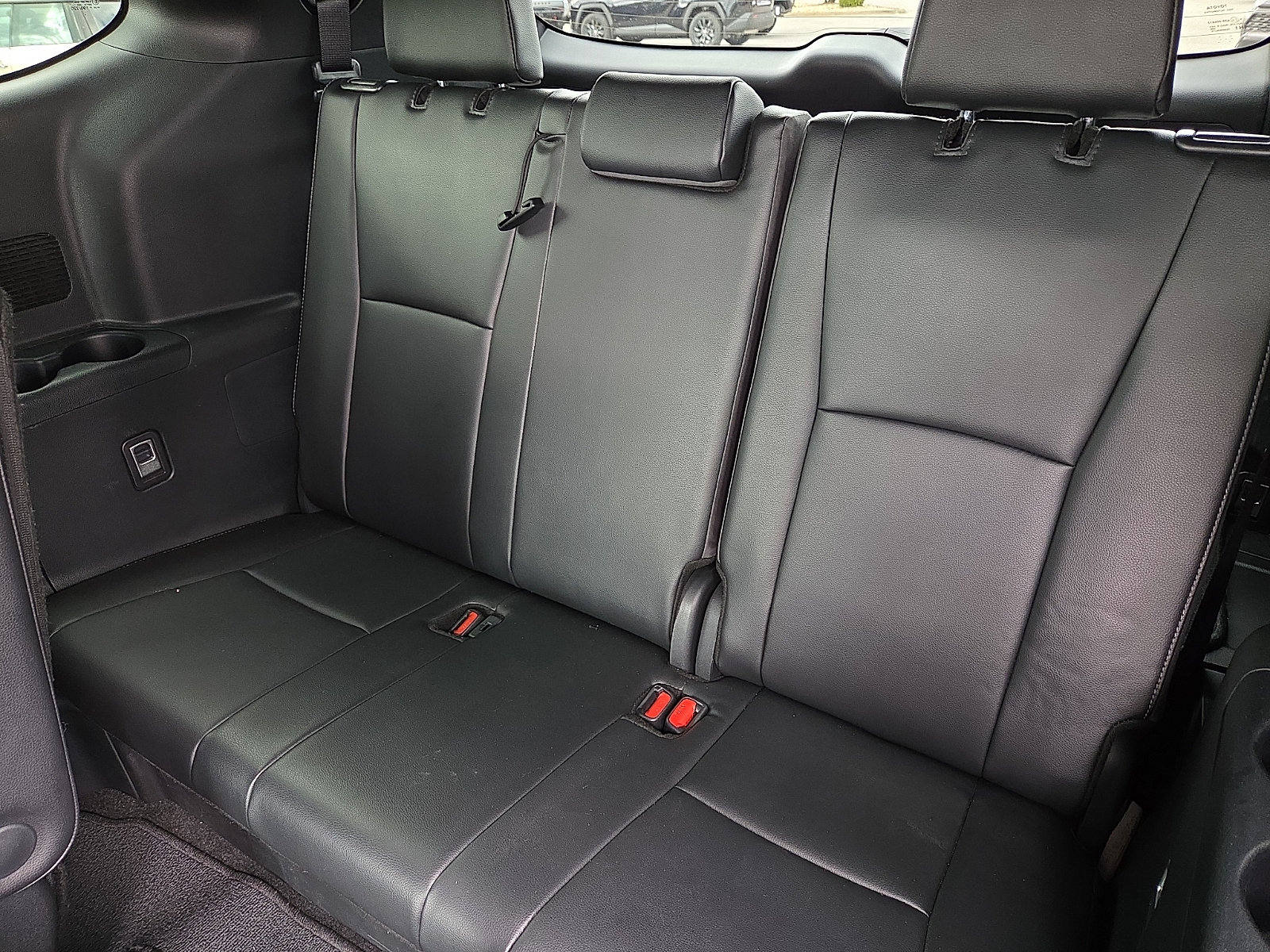 Used 2025 Toyota Highlander XSE AWD/4WD image 10