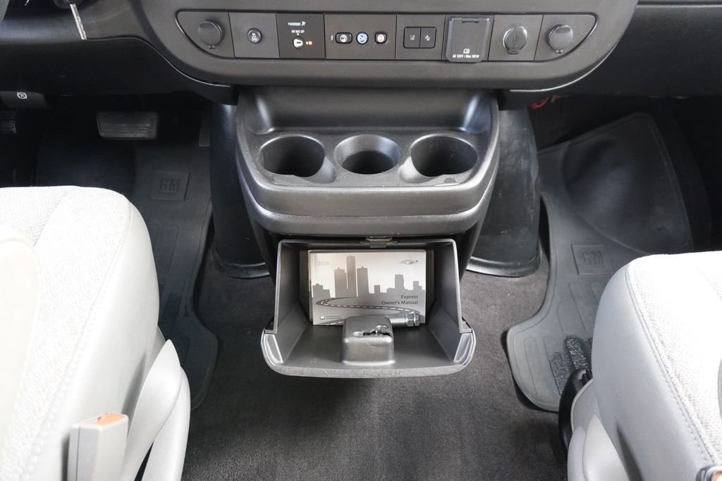Used 2019 Chevrolet Express 3500 LT w/ LT Preferred Equipment Group image 16