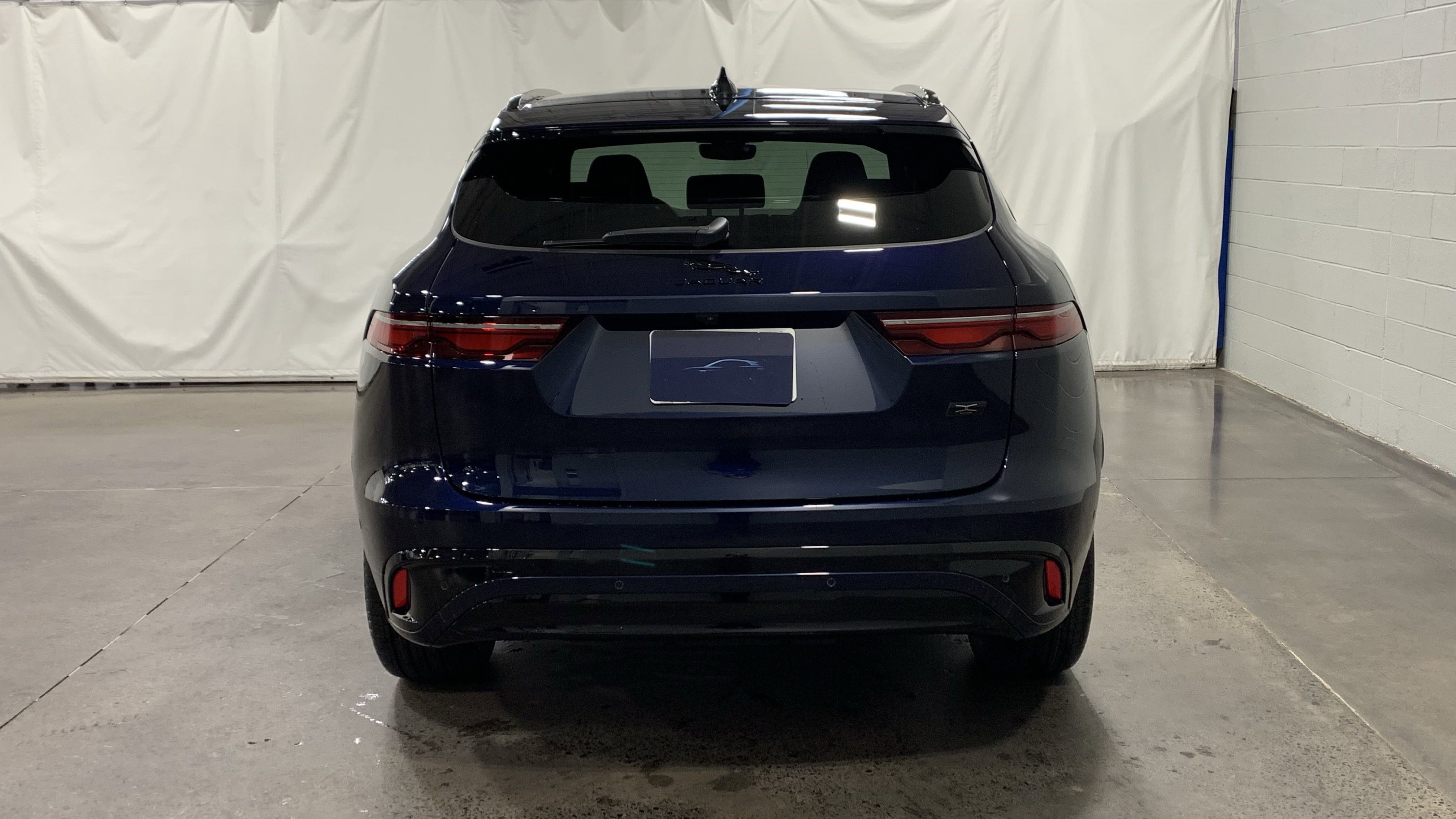 New 2026 Jaguar F-PACE R-Dynamic S image 8