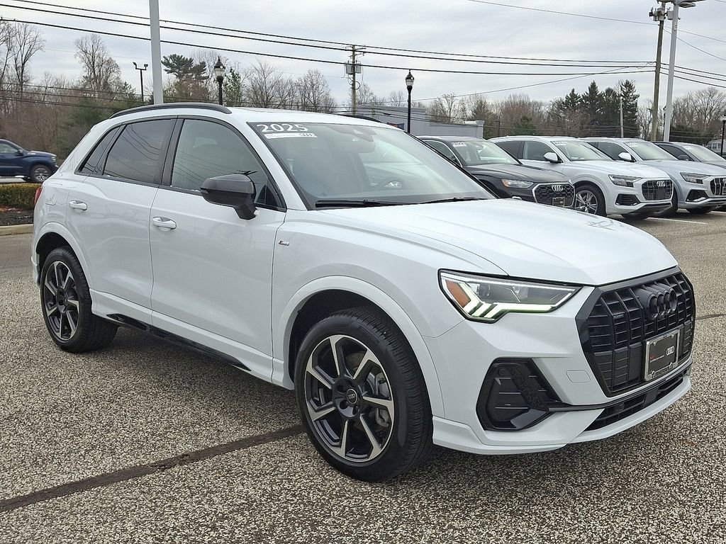 Certified 2025 Audi Q3 2.0T Premium Plus w/ Premium Plus Package image 3