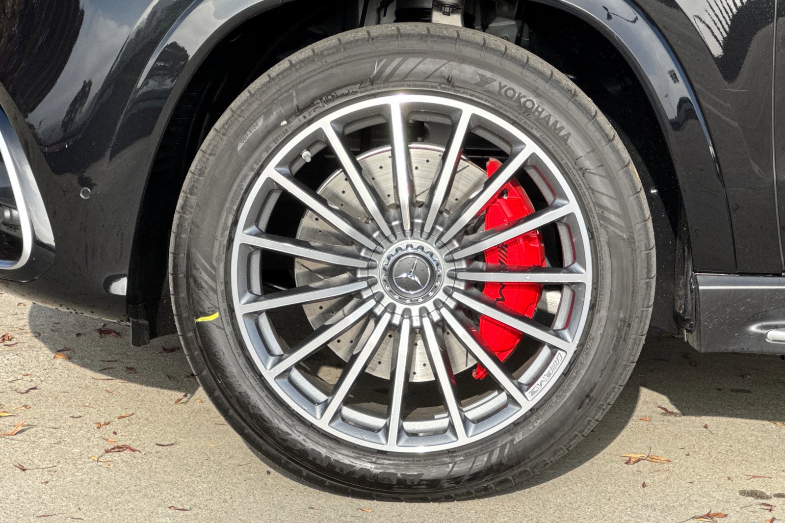 New 2025 Mercedes-Benz GLS 63 AMG 4MATIC image 12