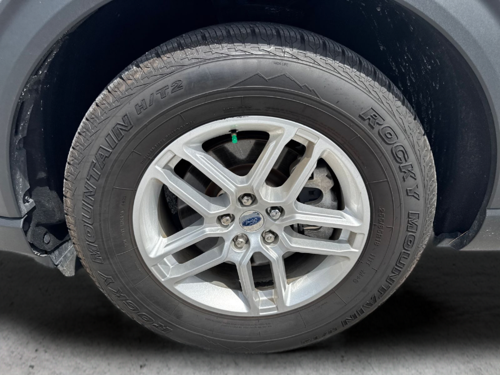 Used 2025 Ford Explorer Active RWD image 44