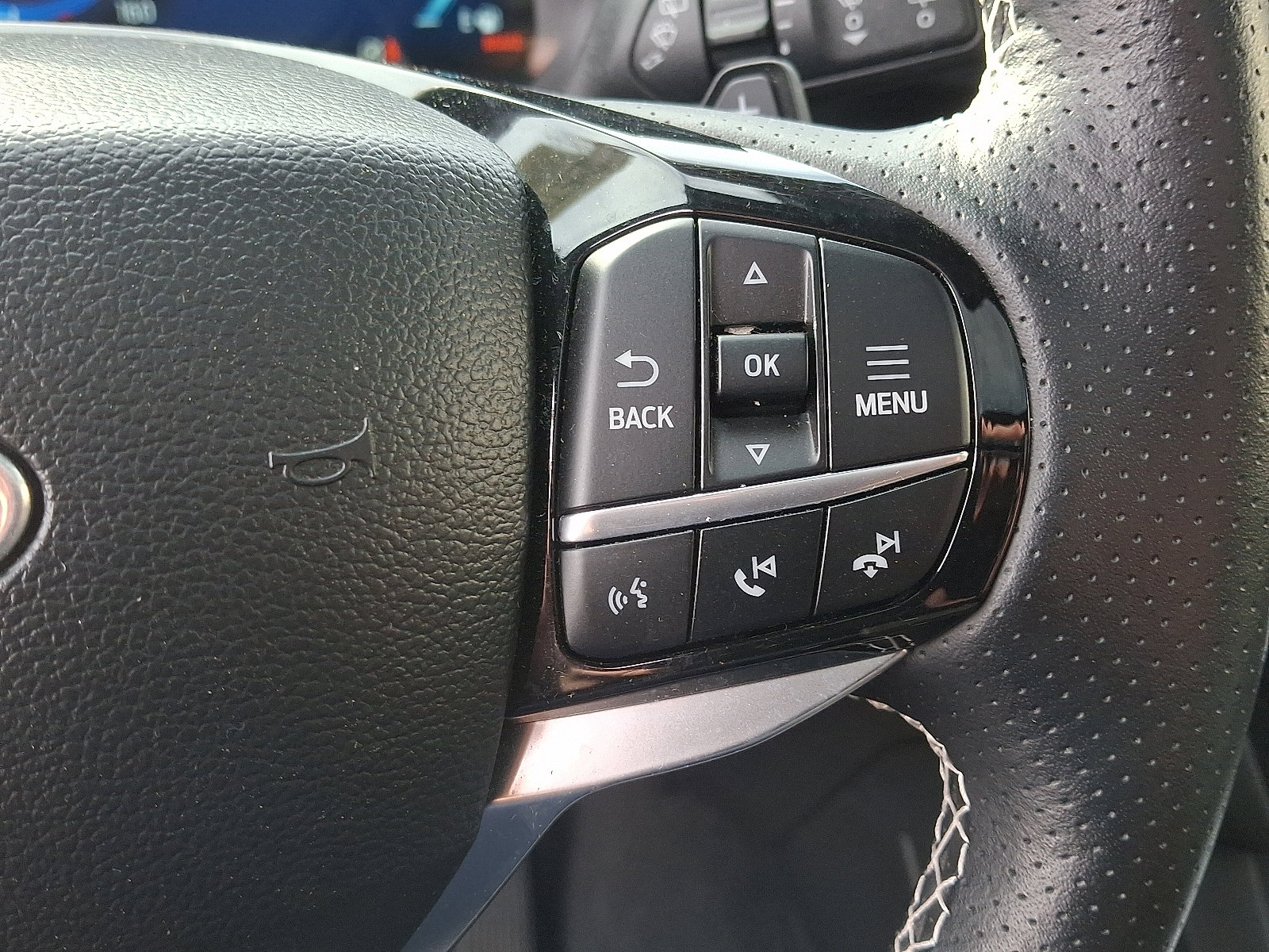 Certified 2023 Ford Explorer ST w/ Equipment Group 401A image 23