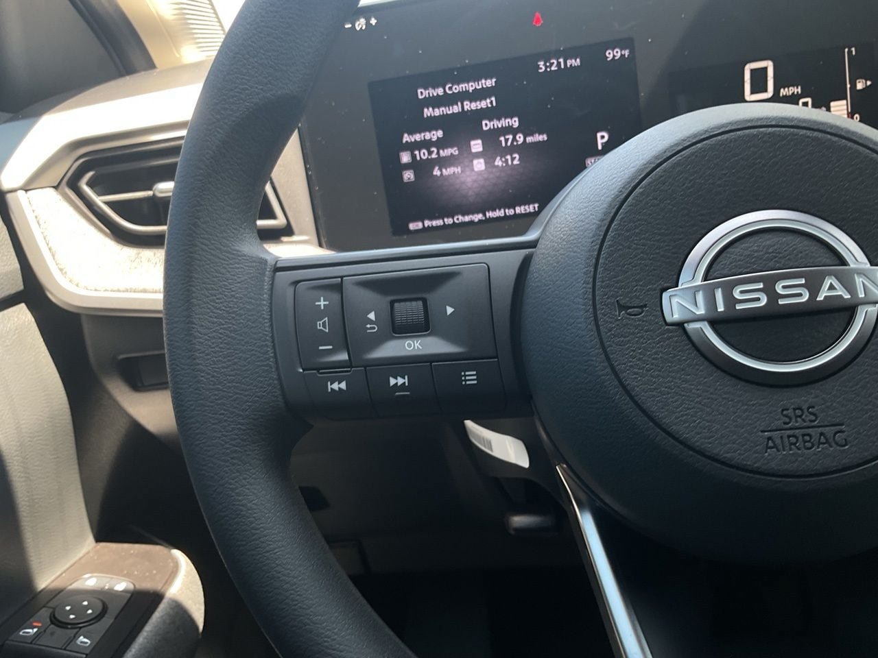 New 2026 Nissan Kicks SV w/ Cold Weather Package FWD image 32