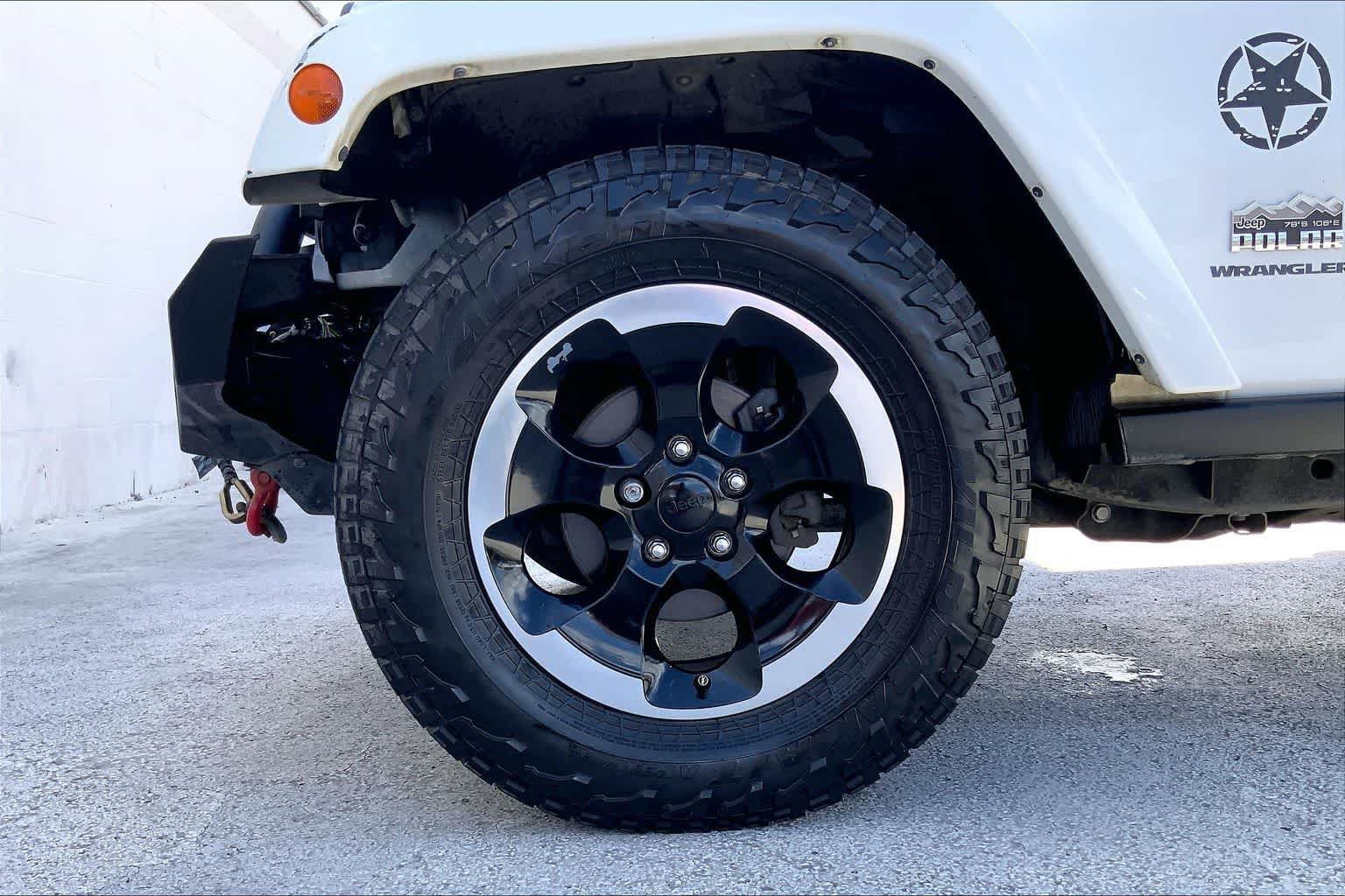 Used 2014 Jeep Wrangler Sahara AWD/4WD image 8