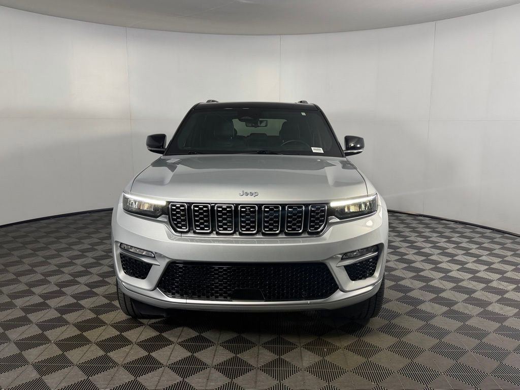 Certified 2022 Jeep Grand Cherokee Summit AWD/4WD image 5