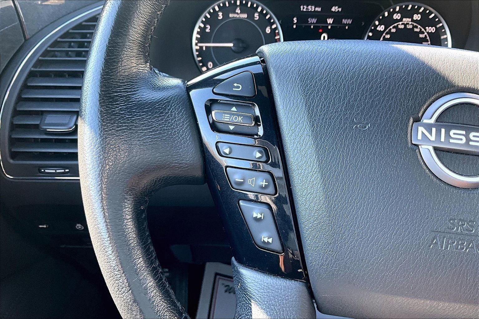 Used 2023 Nissan Armada SL w/ Midnight Edition Package image 11