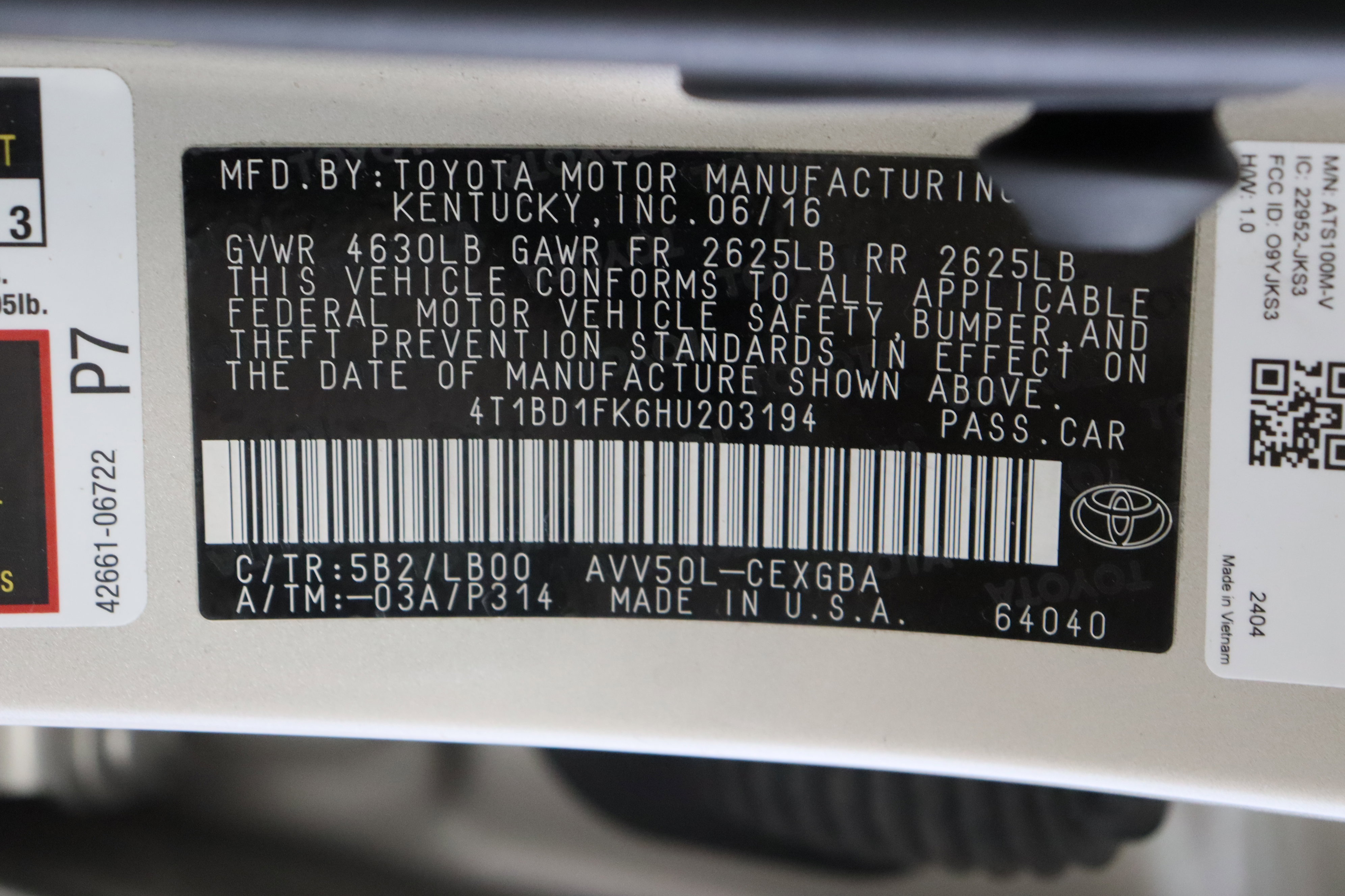 Used 2017 Toyota Camry XLE w/ Moonroof Package FWD image 43