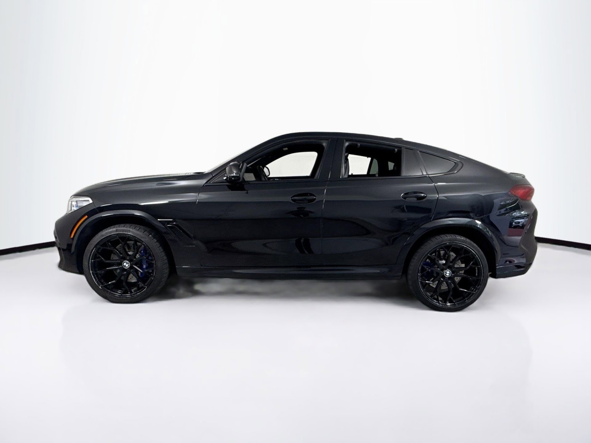 Used 2021 BMW X6 M AWD/4WD image 4