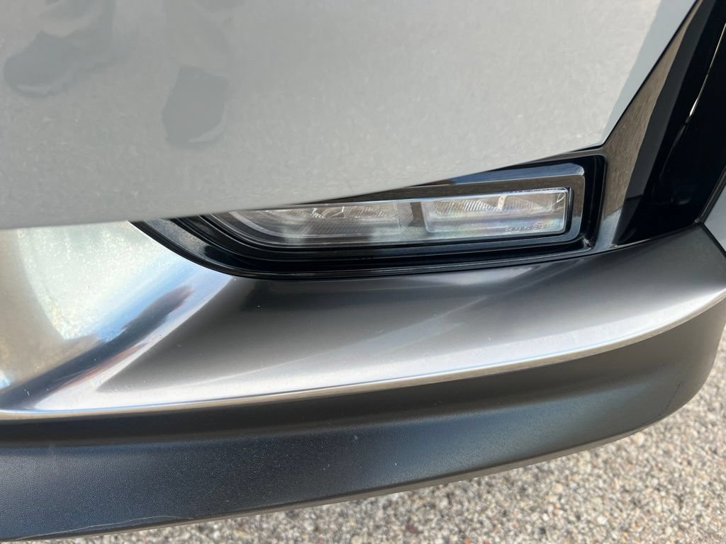 Certified 2023 Kia Carnival SX FWD image 28