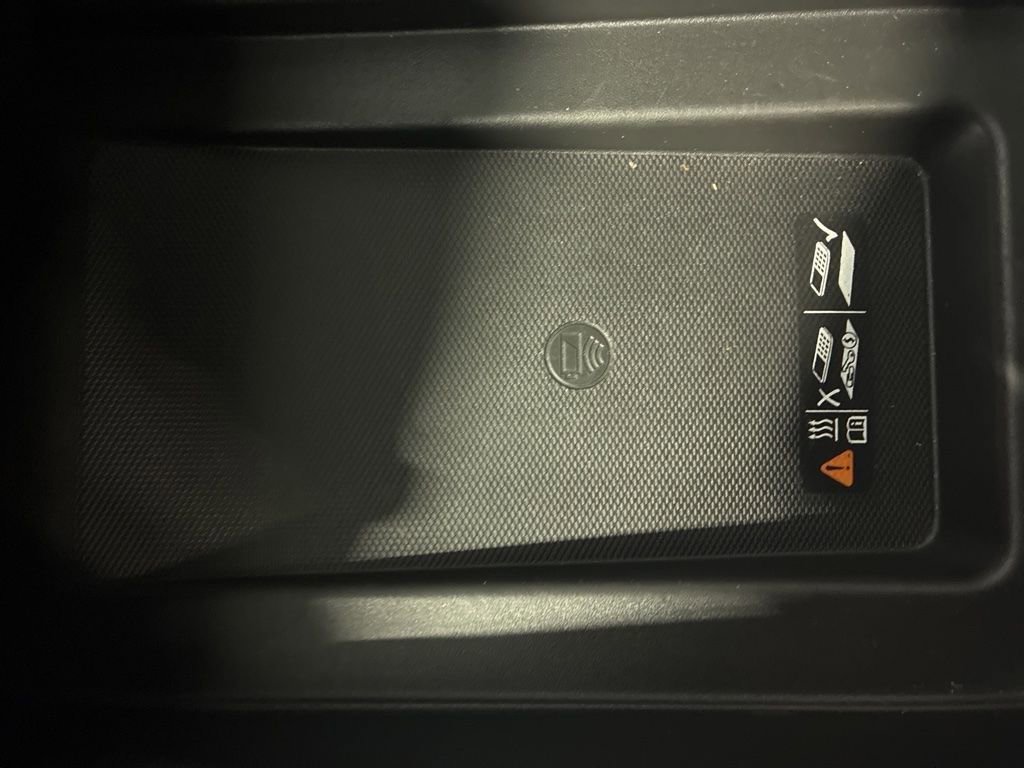 Used 2022 GMC Sierra 2500 Denali w/ Denali Ultimate Package image 11