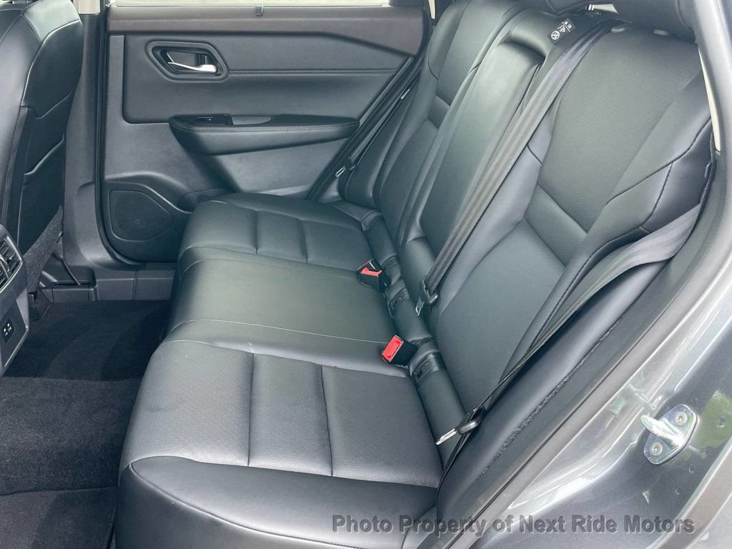 Used 2023 Nissan Rogue SV w/ SV Premium B Package FWD image 11