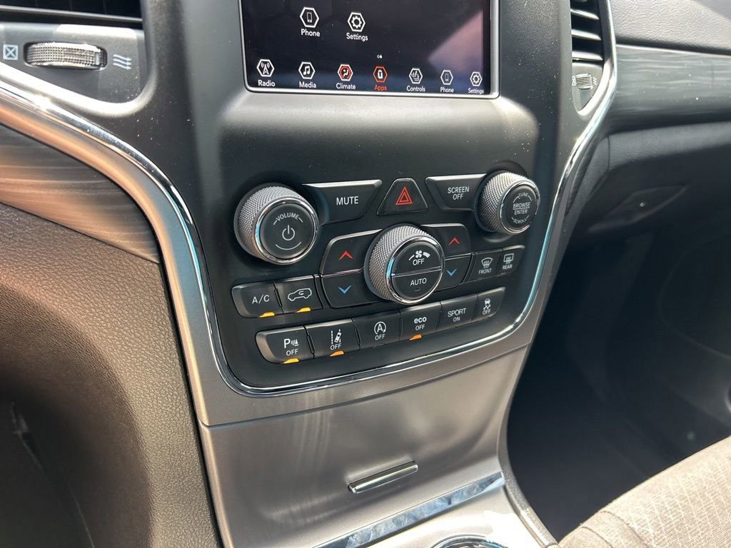 Used 2021 Jeep Grand Cherokee Freedom Edition RWD image 36