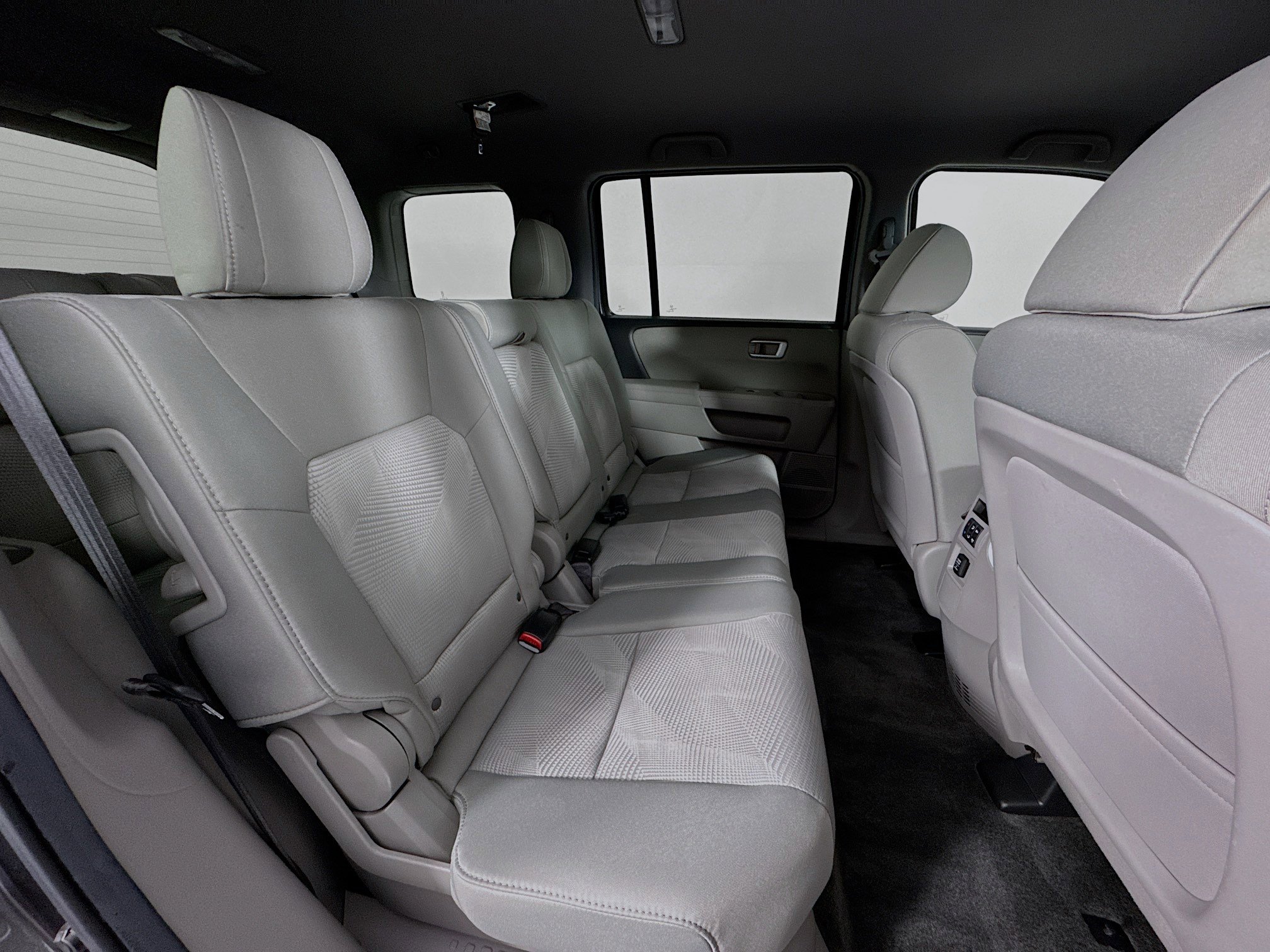 Used 2012 Honda Pilot LX image 25