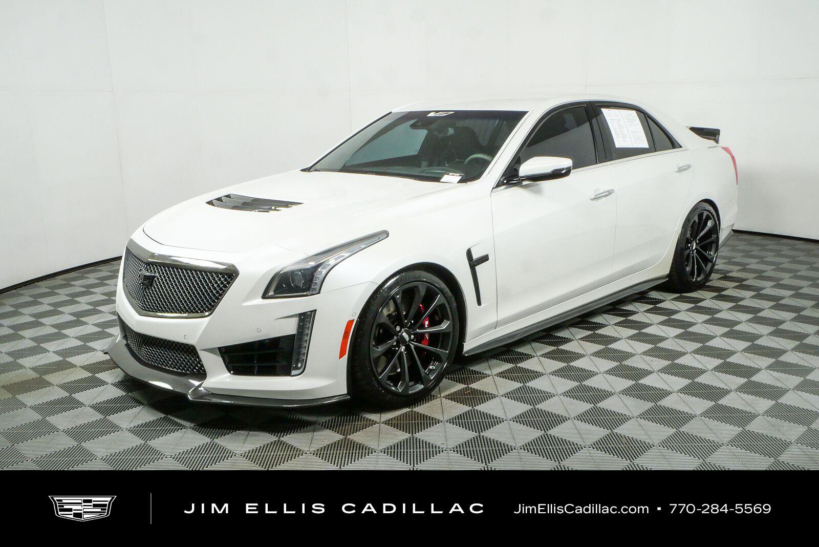 Used 2019 Cadillac CTS V w/ Carbon Fiber Package RWD image 26