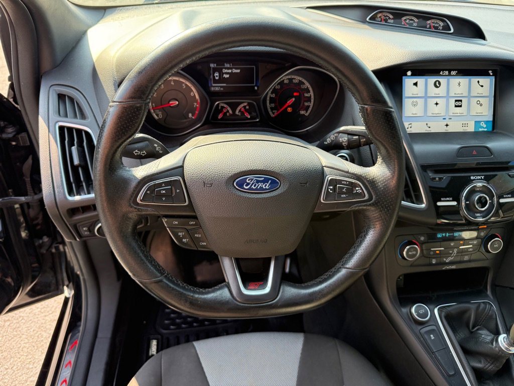 Used 2017 Ford Focus ST w/ Equipment Group 401A FWD image 55