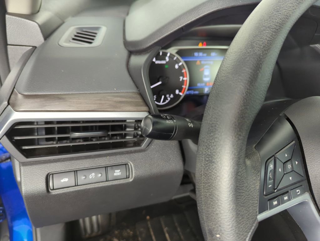 Used 2025 Nissan Altima 2.5 SV image 21