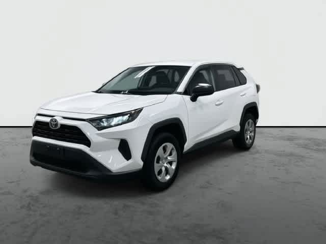 Used 2022 Toyota RAV4 LE AWD/4WD image 7