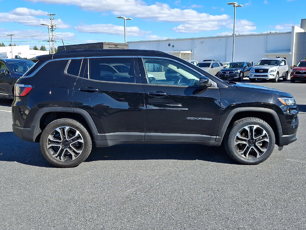 Used 2022 Jeep Compass Limited AWD/4WD image 7