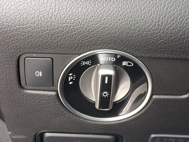 Used 2020 Mercedes-Benz SLC 43 AMG image 24