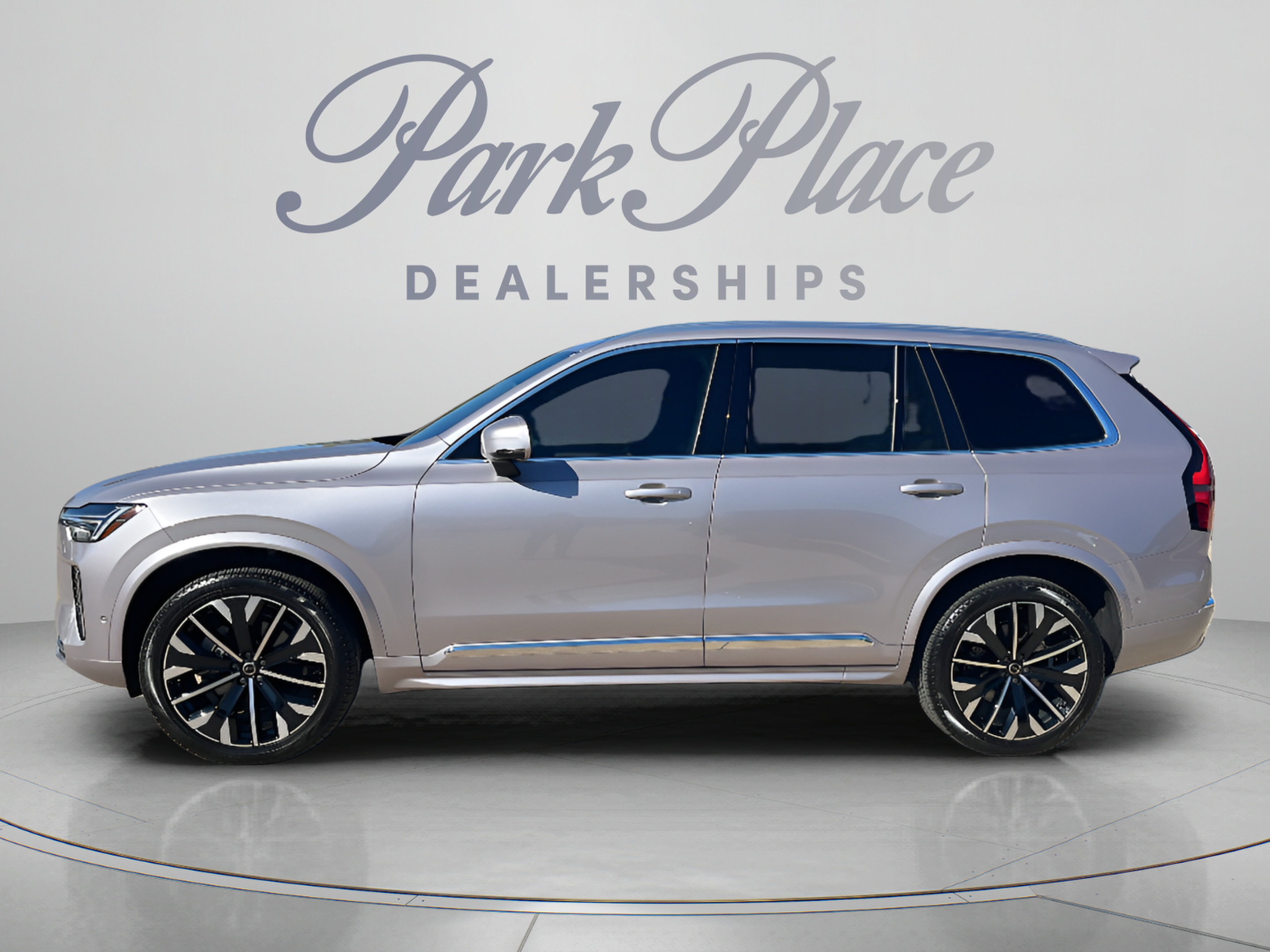 Used 2026 Volvo XC90 B6 Plus w/ Protection Package Premier AWD/4WD image 2