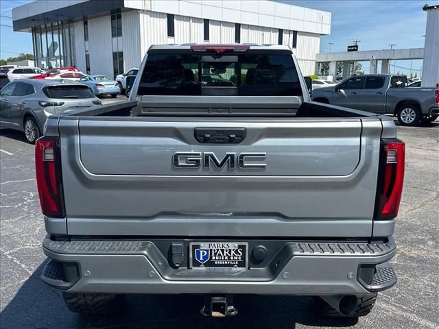 Used 2024 GMC Sierra 2500 Denali Ultimate AWD/4WD image 10