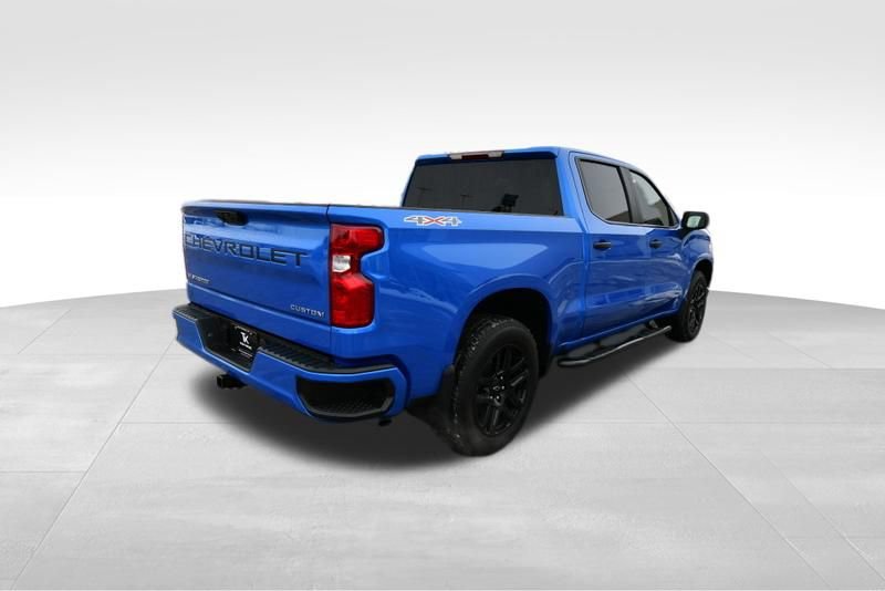 Used 2025 Chevrolet Silverado 1500 Custom w/ LPO, Dark Essentials Package AWD/4WD image 7