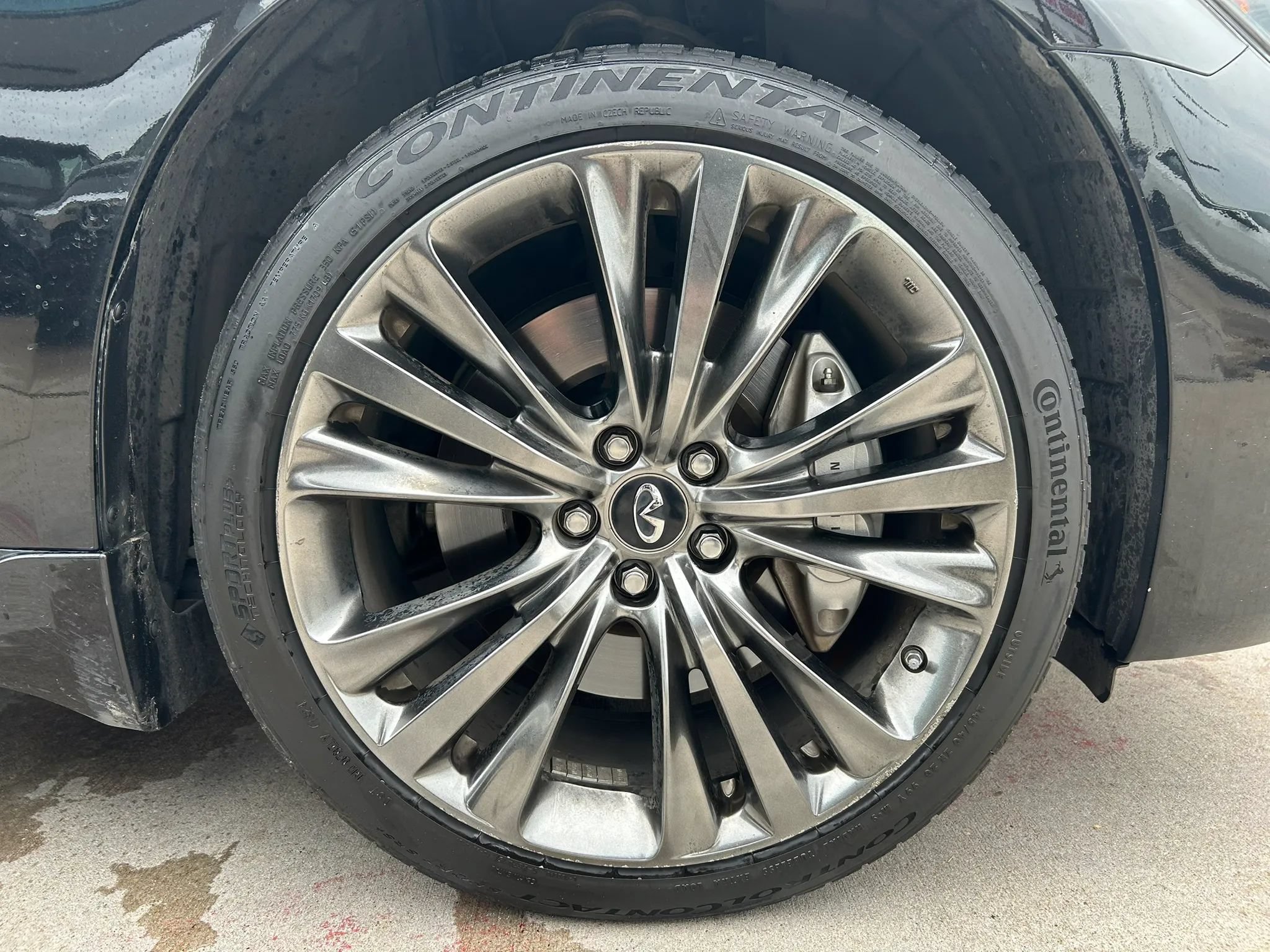 Used 2017 INFINITI Q70 3.7 AWD/4WD image 28
