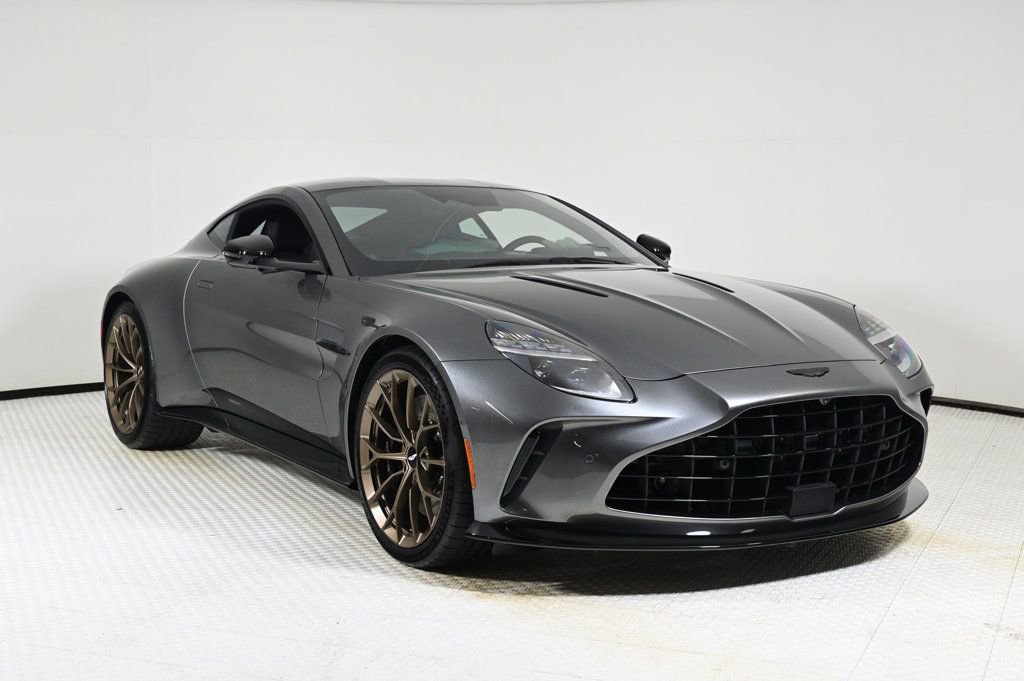 Used 2026 Aston Martin V8 Vantage Coupe image 15