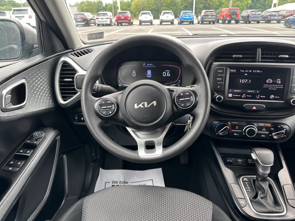Used 2024 Kia Soul LX w/ Option Group 015 FWD image 19