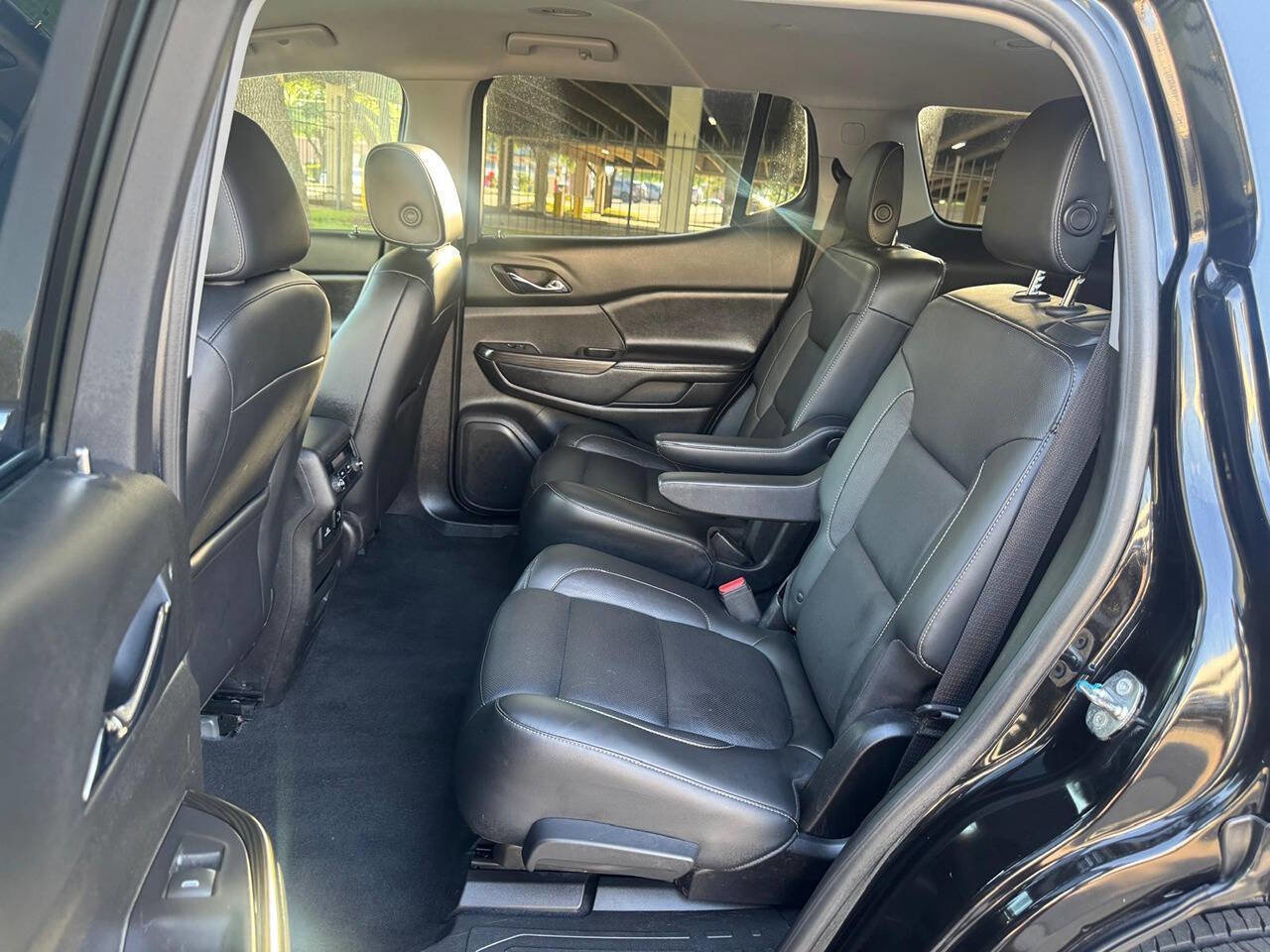 Used 2018 GMC Acadia SLT FWD image 15