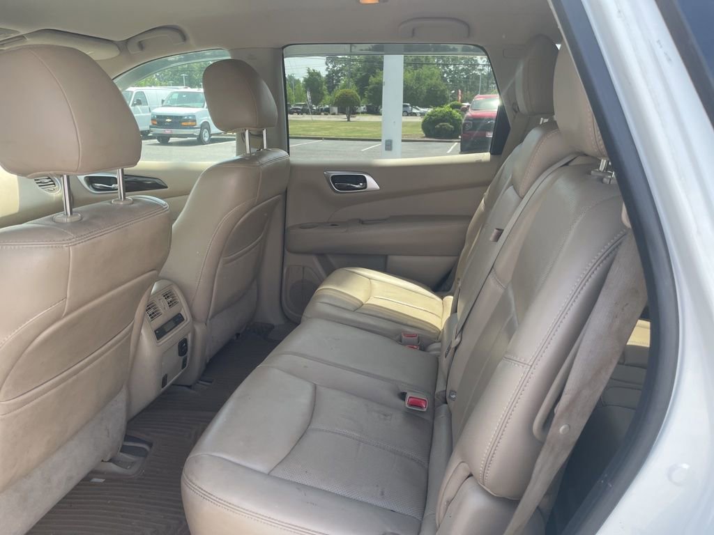 Used 2014 Nissan Pathfinder Platinum image 20