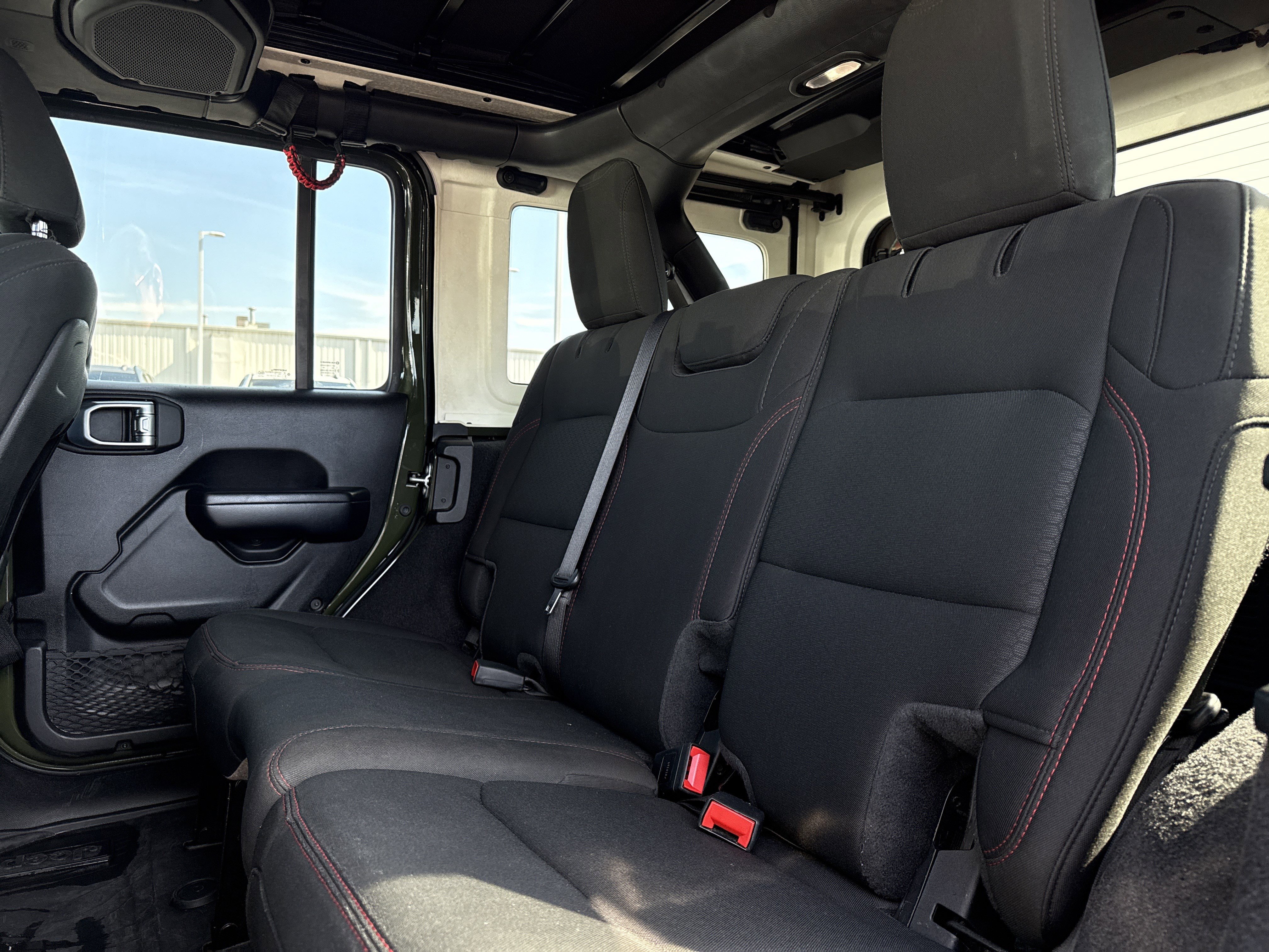 Used 2021 Jeep Wrangler Unlimited Rubicon image 31