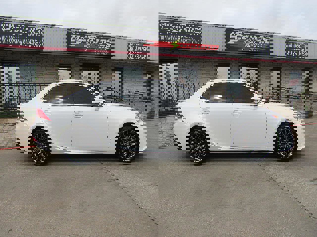 Used 2015 Lexus IS 250 AWD w/ Navigation System Package image 5