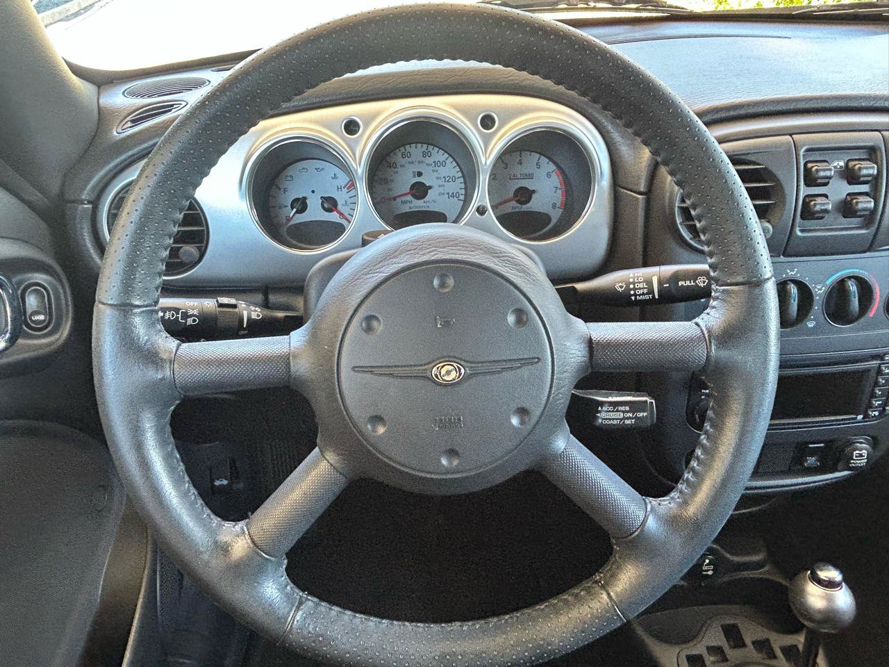 Used 2005 Chrysler PT Cruiser GT FWD image 11