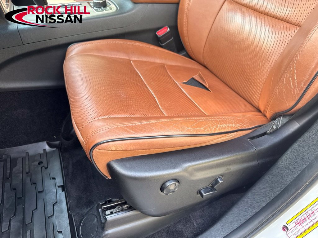 Used 2012 Jeep Grand Cherokee Overland AWD/4WD image 16