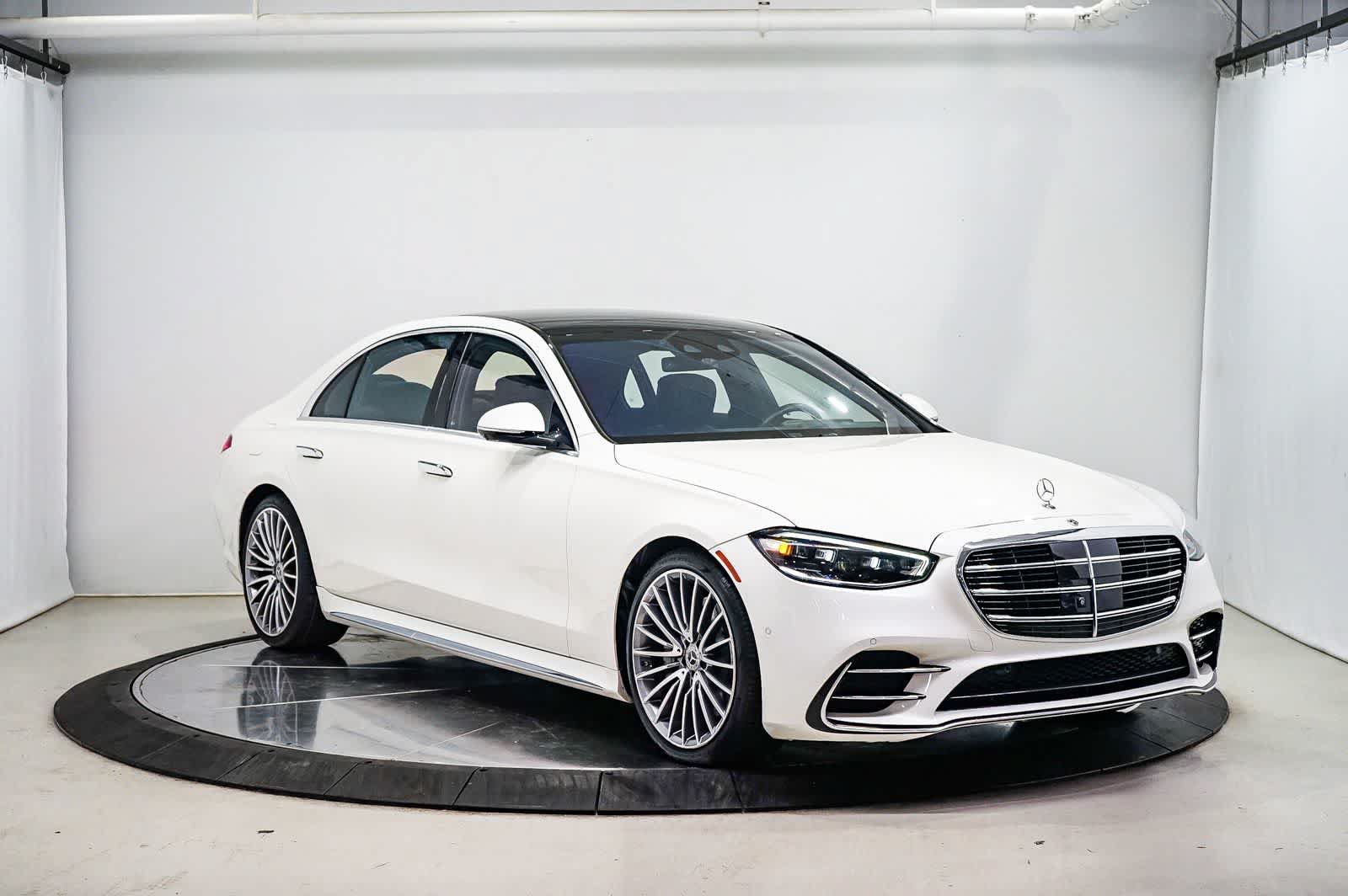Used 2022 Mercedes-Benz S 500 4MATIC image 5