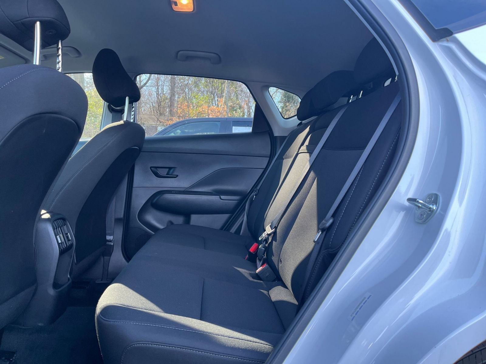 Used 2025 Hyundai Kona SEL image 25