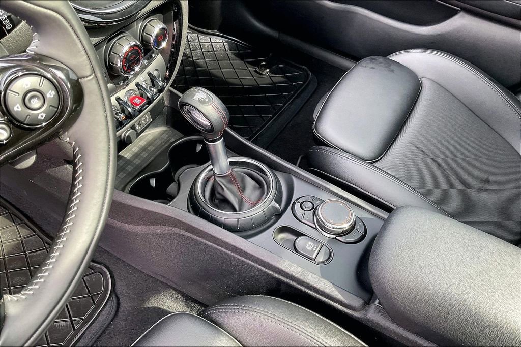 Used 2017 MINI Cooper Clubman S image 19