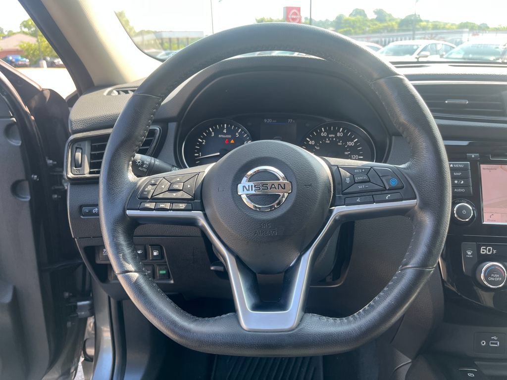 Used 2019 Nissan Rogue SV w/ Premium Package FWD image 23