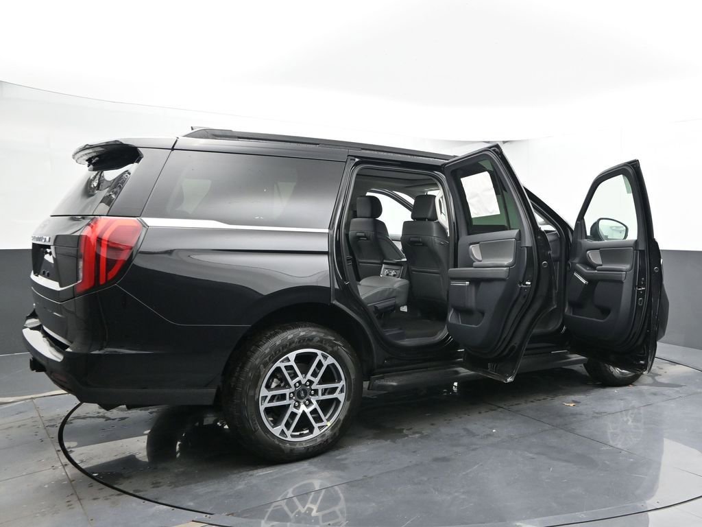 New 2026 Ford Expedition Active image 55